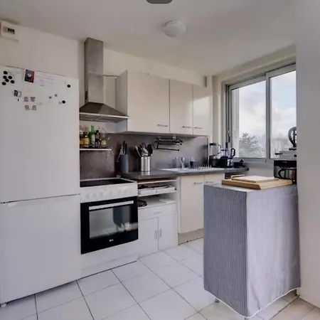 Pleasant 66 M2 Balcony Absolutely Quiet Apartmán